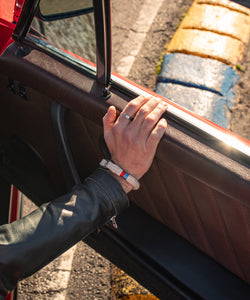 Brumos Inspired Red & Blue On Speckled Mix Sand Rope Bracelet With Outlaw Steel D Shackle