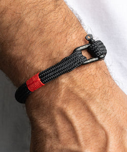 The wayfinder rope bracelet in red